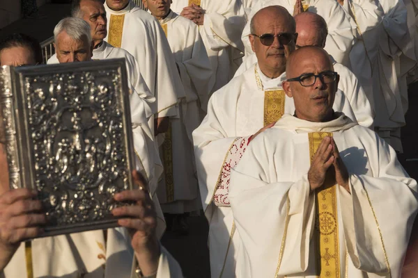 Cagliari Sardinia Italië September 2019 Religieuze Optocht Van Wit Goud — Stockfoto