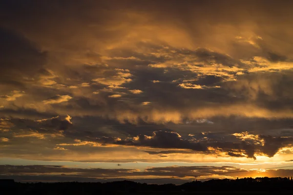 Solnedgång sky efter storm — Stockfoto