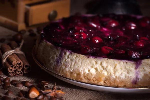 Homemade cheesecake with cherry jam — Stock Photo, Image
