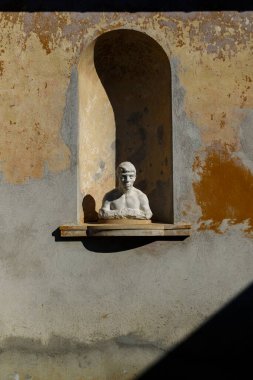 Kunino Köyü, Roman, Bulgaristan, 03.13.2020 - Taş Duvarcılık Lisesi