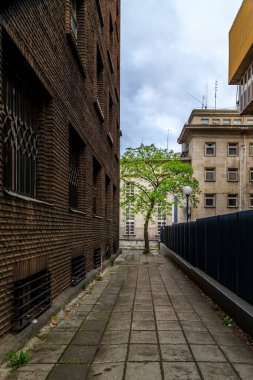 Bulgaristan 'ın Sofya kentindeki eski tuğla bina