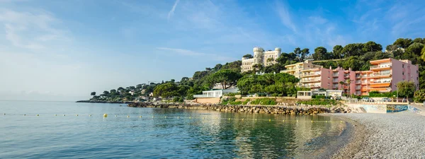 Ligurya Denizi kıyısında Panorama görünümünü. Menton, French Riviera, Fransa. — Stok fotoğraf