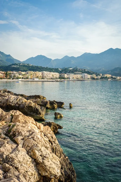 Panorama van de kust van de Ligurische Zee. Menton, Côte d'Azur, Frankrijk. — Stockfoto
