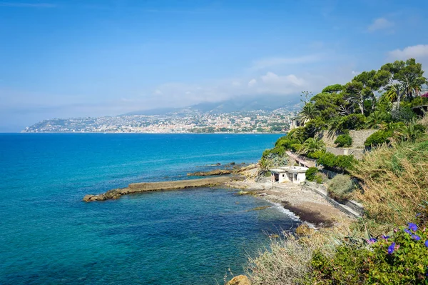 Pohled na pobřeží Ligurského moře — Stock fotografie
