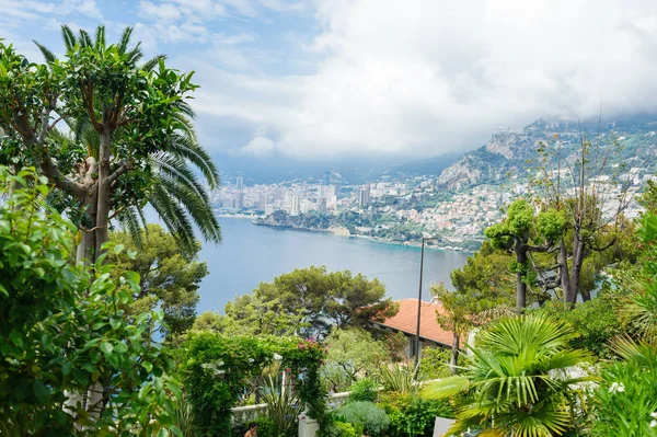 Monte Carlo panoramik manzaralı Villa.