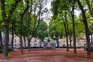 Lyon (Fransa) yer Sathonay