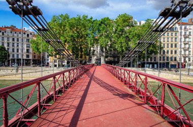 Lyon (Fransa) Passerelle Saint-Vincent nehir Saone
