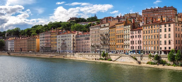 Lyon (France) old buildings in the historic city near river Saone — Stock Photo, Image