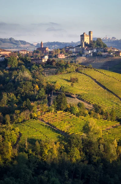 Le Langhe Serralunga d 'Alba — Foto de Stock