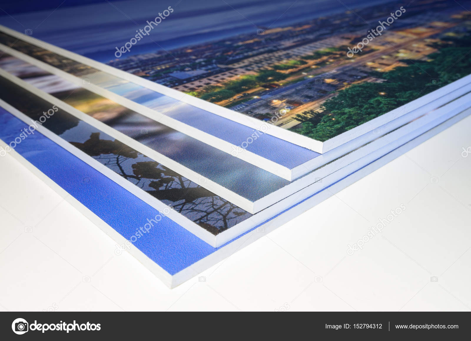 Tablet Uitlijnen teller Printing on forex Stock Photo by ©Ladiras 152794312