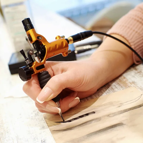 kalıcı makyaj eğitimi