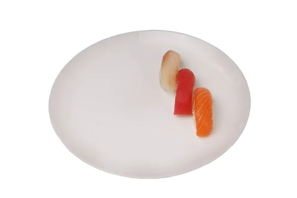 plaka üzerinde izole suşi