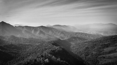 Orman ve dağ Phu Soi Dao Milli Parkı,: Utaradit Eyaleti, Tayland