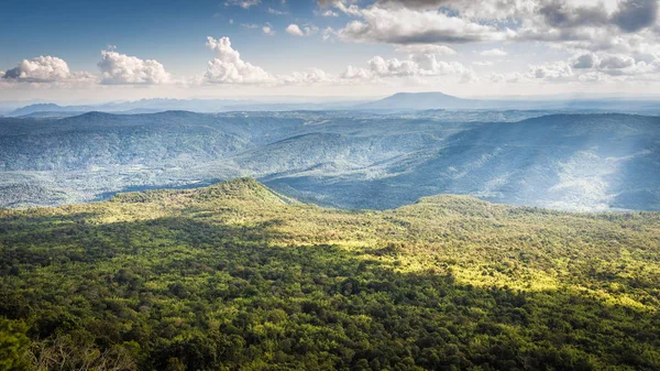sabah Phukradueng Milli Parkı, dağda üst: Tayland