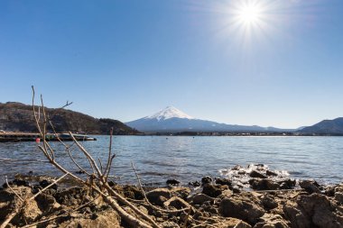 Fuji Dağı ve Gölü kawaguchiko, Japonya. Bu seyahat ve turizm için en ünlü yer