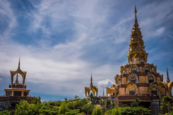 Wat Phra att Pha Kaew (offentliga tempel) på Khao koh, Phetchabun provins, Thailand — Stockfoto