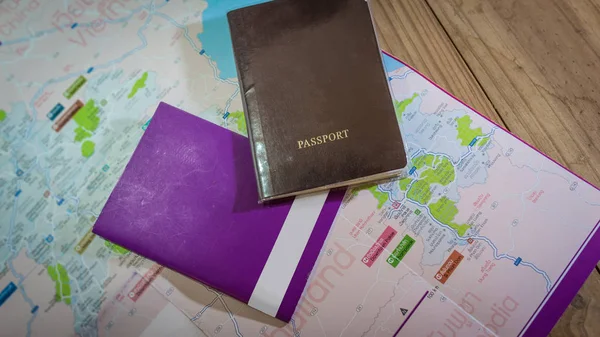 Laos haritasındaki pasaport ve araç pasaportu (Thai & English & Lao dili))