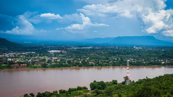 Şehir kenti Pakse üst kısmında Dağı'nda Champasak, Laos