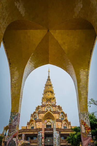 Wat Phra ότι Pha Kaew (ναός δημόσια) στο koh Καο, Επαρχία Phetchabun, Ταϊλάνδη — Φωτογραφία Αρχείου