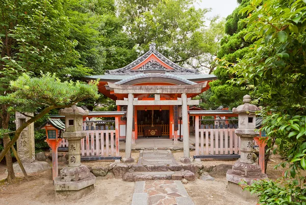 Santuário de Xintoísmo Inari em Sanjusangen-do Templo de Kyoto, Japão — Fotografia de Stock