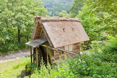 Watermill thatched çatı Ogimachi gassho stil Köyü, J ile
