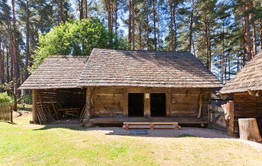 GirllikeiCinsiye etnografik Açık Hava Müzesi olarak (yaklaşık 1819) depo