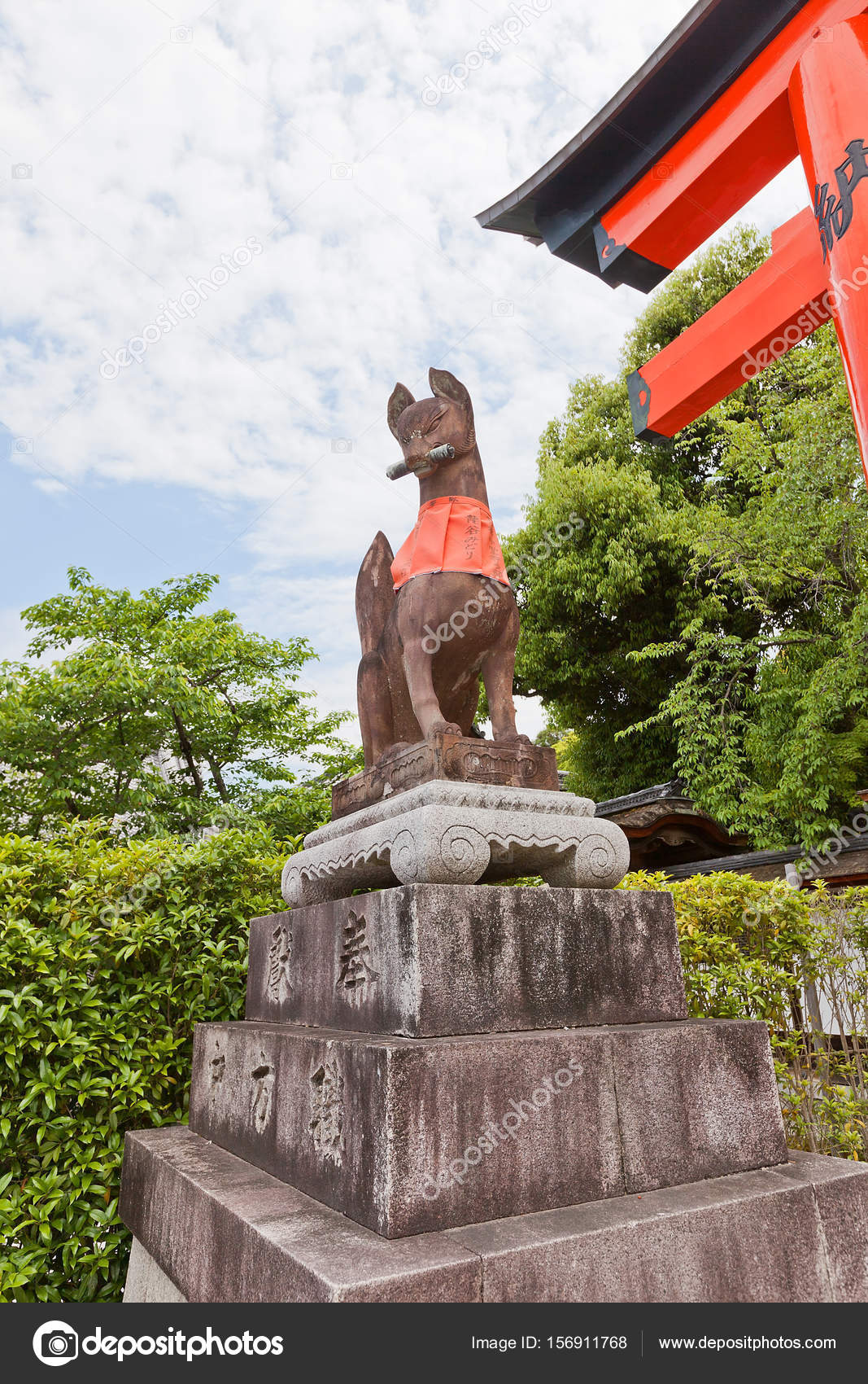 Kitsune Fox Statue In Fushimi Inari Shrine Of Kyoto Japan Stock Editorial Photo C Joymsk Kitsune Fox Statue In Fushimi Inari Shrine Of Kyoto Japan Stock Editorial Photo C Joymsk