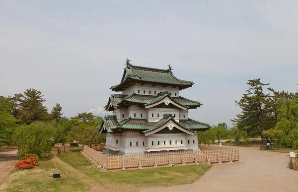 Torre principal (donjon) do Castelo de Hirosaki, cidade de Hirosaki, Japão — Fotografia de Stock