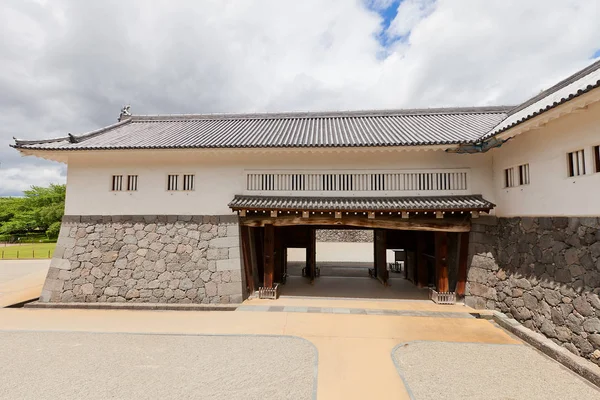 Wschodniej Main Gate z drugiego dziedzińca zamku Yamagata, Japonia — Zdjęcie stockowe