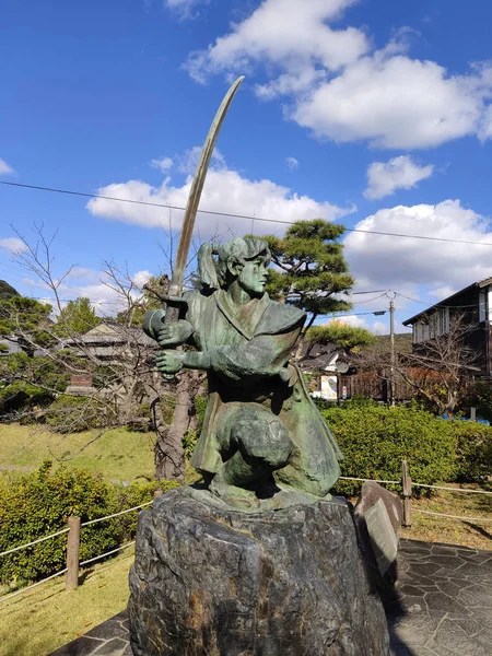 Iwakuni Japonia Listopada 2019 Pomnik Sasaki Kojiro Ganryu Parku Kikko — Zdjęcie stockowe