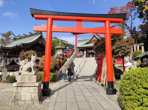 2019年11月19日犬山城の麓にある三古稲荷神社の鳥居 16世紀以来知られており 巡礼者の間で人気があります — ストック写真