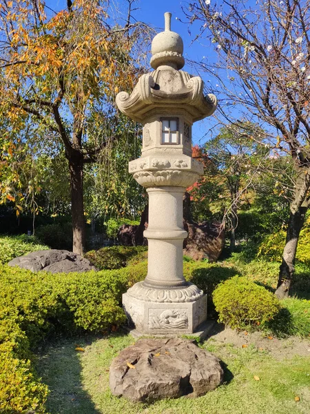 Нагоя Япония Ноября 2019 Года Каменный Фонарь Саду Токугава Рядом — стоковое фото