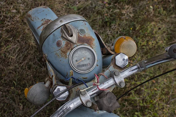 Vintage bike mountains iz planeta in bulgarian mountains — Stock Photo, Image