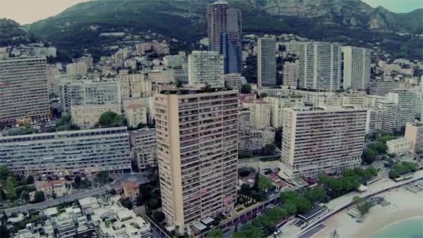 Monaco şehir şehir Monte Carlo Drone uçuş bağlantı noktası yahts deniz daire — Stok video