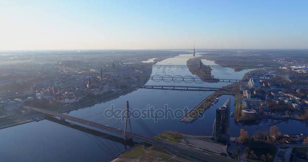 Ciudad de Riga Old Down Town Autumn Drone Hora del día de vuelo — Vídeo de stock