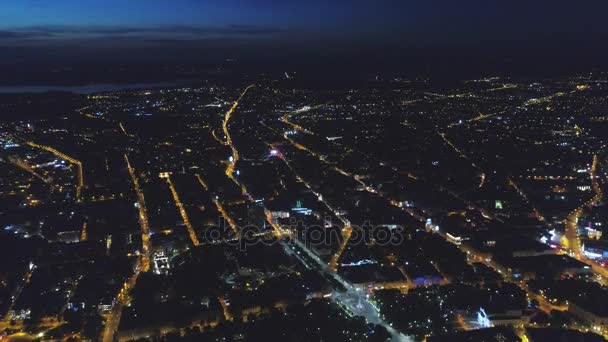 Ciudad de Riga Puente nocturno Autumn Drone vuelo — Vídeo de stock