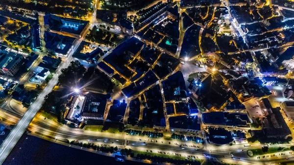 Ciudad de Riga Puente nocturno Autumn Drone vuelo — Foto de Stock