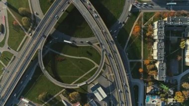 Köprü viyadük yol trafik makine dron hızlandırılmış