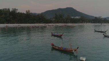 Balıkçı tekneleri bay, yelkenli, deniz, Tayland, Tayland, yat, günbatımı, plaj, gemi içinde hava uçuş 4 k