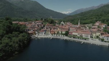 Bisiklet Sümer İtalya İtalyan Rivierası evleri drone uçuş Dağları yakınında, İtalya Gölü, robot 4 k doğa uçuş hootel