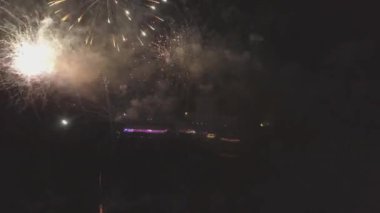 Fireworks gece uçağı hava uçuş 4 k Derma aydınlatma Selam