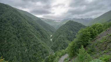 Kafkas Dağları epik Timelapse beyaz güzellik doğa Gürcistan Kültür