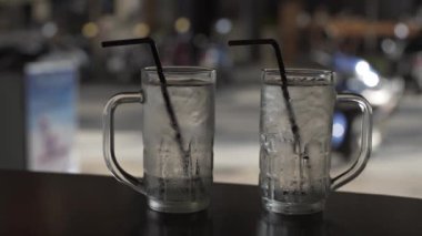 Tüp bir kafe Restoran, yemek, içki, zarif, beerglass, tablo boş gözlük,