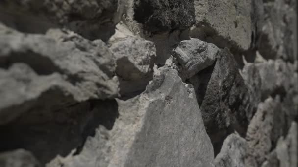 Rocks wall Caucasus Georgia castle architecture, background, construction — Stock Video