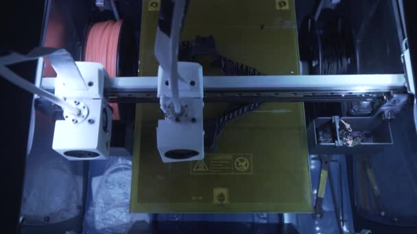 3D nyomtató Abs műanyag nyomtatás, tervezés, gyártás, cnc, gép, modell termelés, technológia, led világítás — Stock videók