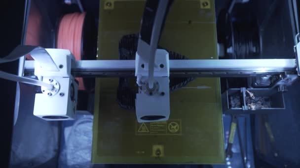 3D εκτυπωτής πλαστικό Abs εκτύπωση, σχεδιασμός παραγωγής cnc, μηχάνημα, μοντέλο παραγωγής, τεχνολογίας led φωτισμό — Αρχείο Βίντεο