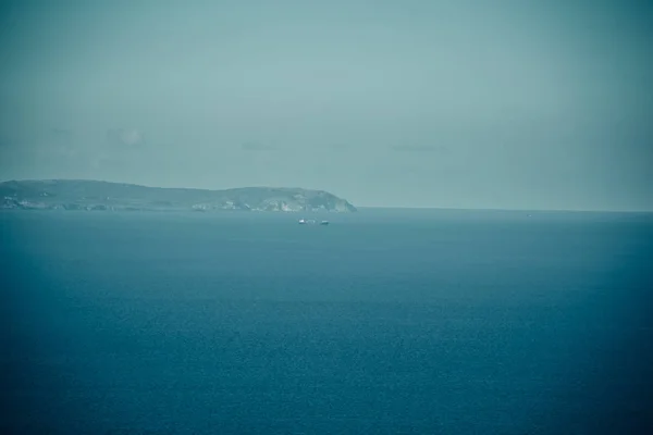 Ιταλία θάλασσα, Italia, Riviera τοπίο, τουρισμός, ταξίδια, ακτή, Ευρώπη, καλοκαίρι, διακοπές, νερό, Μεσογειακή, Ιταλική, πόλη, προβολή, παραλία, όμορφη — Φωτογραφία Αρχείου