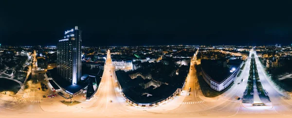 Noche Riga ciudad 360 VR Drone imagen para realidad virtual, Drone Panorama — Foto de Stock
