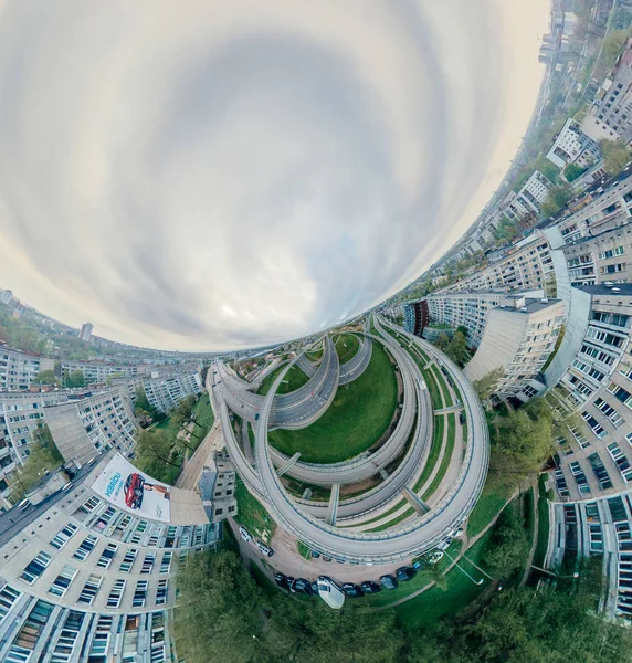 Bloque de pisos en Riga ciudad 360 VR Drone imagen para Realidad Virtual, Panorama — Foto de Stock