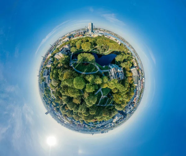 Ciudad Riga Parques drone esfera 360 vr ver — Foto de Stock